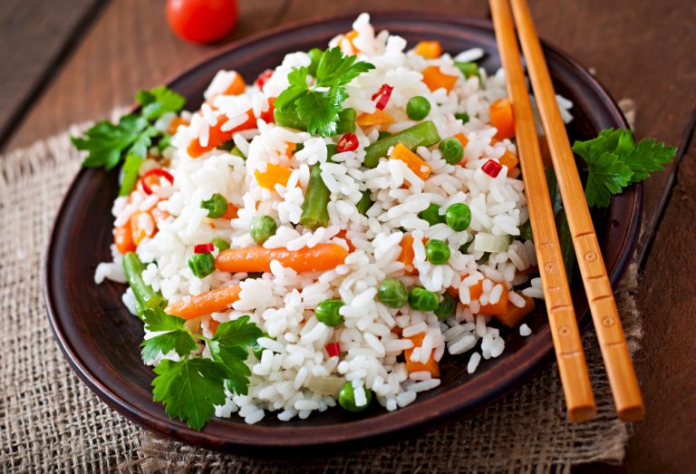 Arroz Colorido: Um Prato Nutritivo e Delicioso